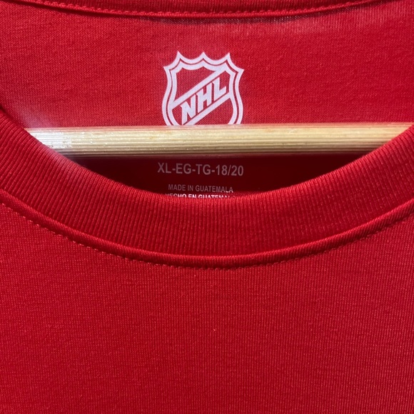 Washington Capitals NHL Apparel Youth Long Sleeve Red T-Shirt - Picture 4 of 6